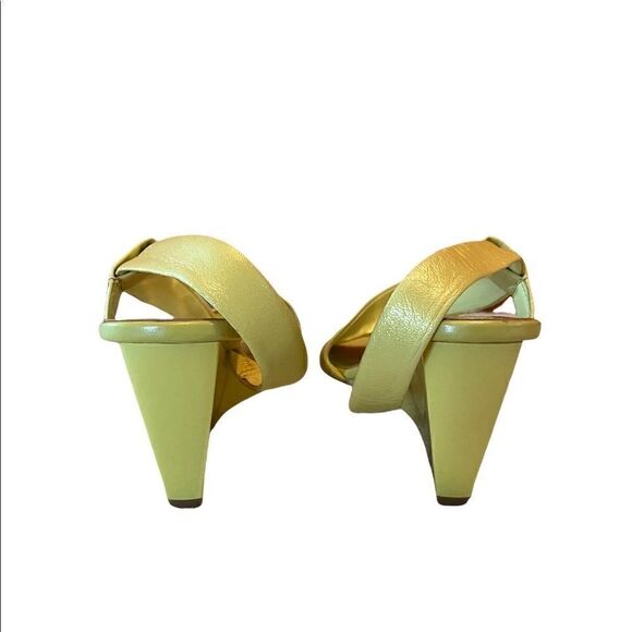 Preloved Franco Sarto leather yellow sandals - Picture 5 of 8